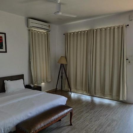 Exotica Beach Retreats Diveagar Diveāgar Exterior foto